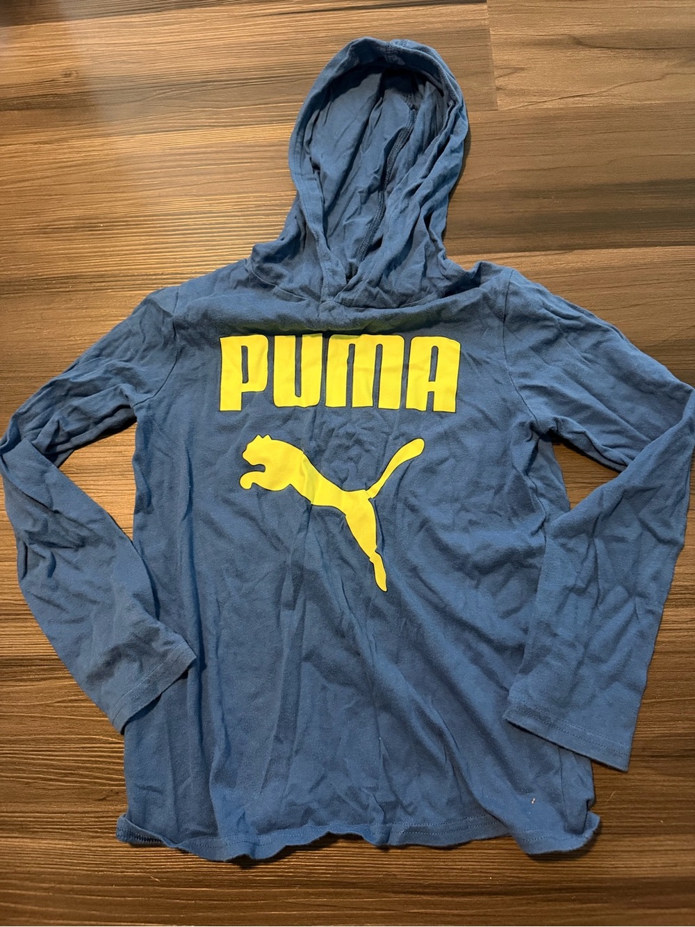 Boys size 8 PUMA long sleeve hooded shirt